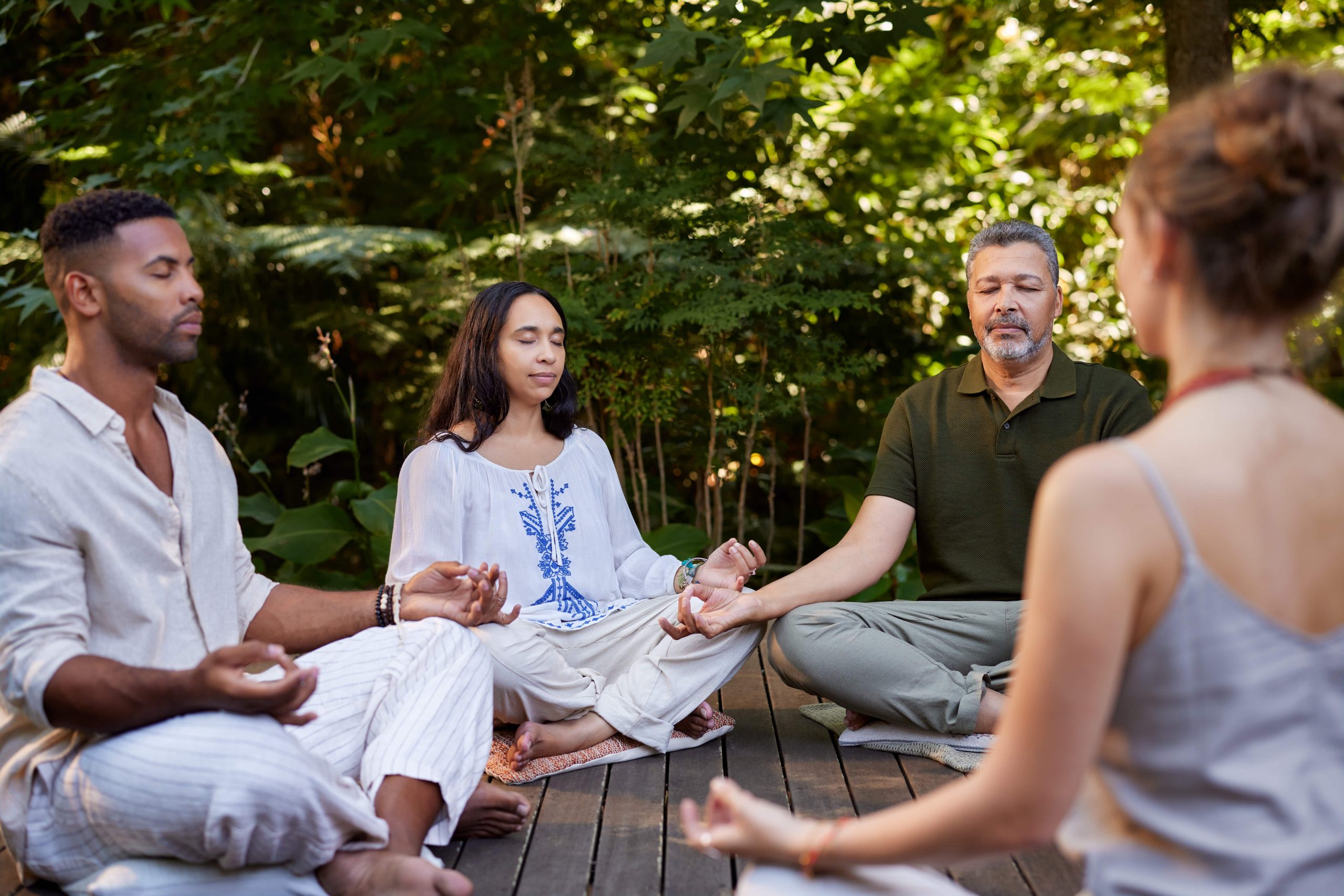 yoga-class-meditating